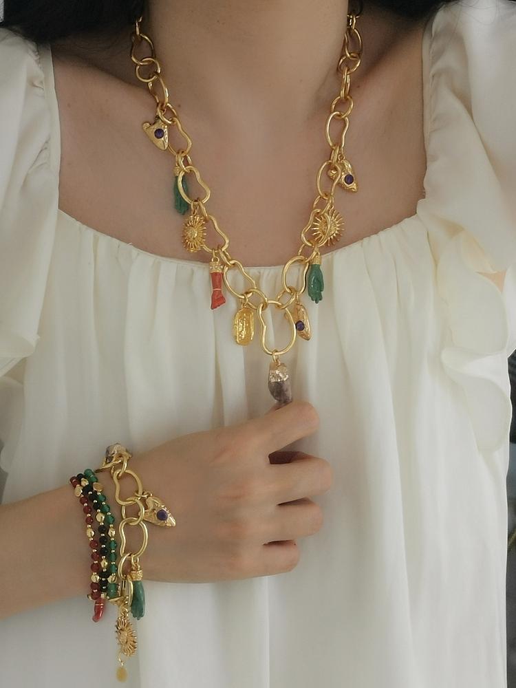 Chaîne rétro usée, style exagéré féminin